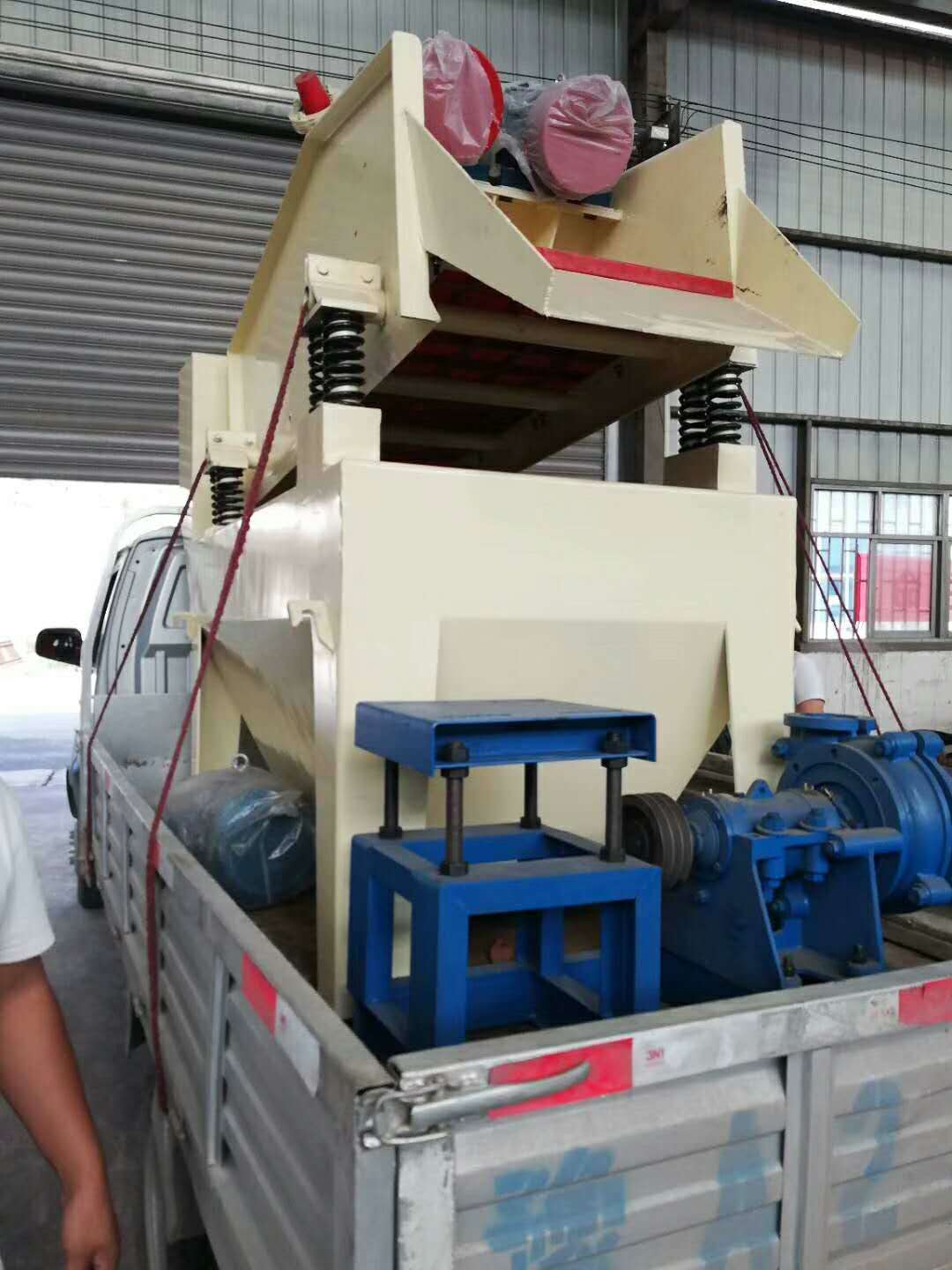 發(fā)往鄭州的250細(xì)砂回收機